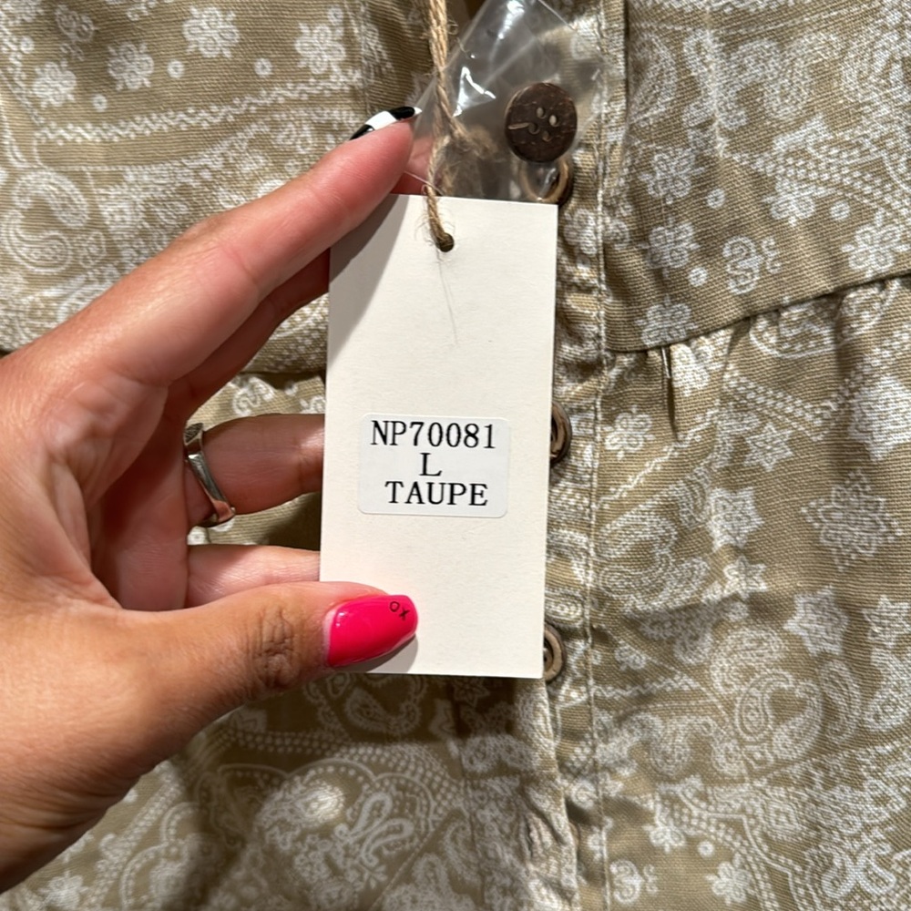 New In Romper - Picture 4 of 8